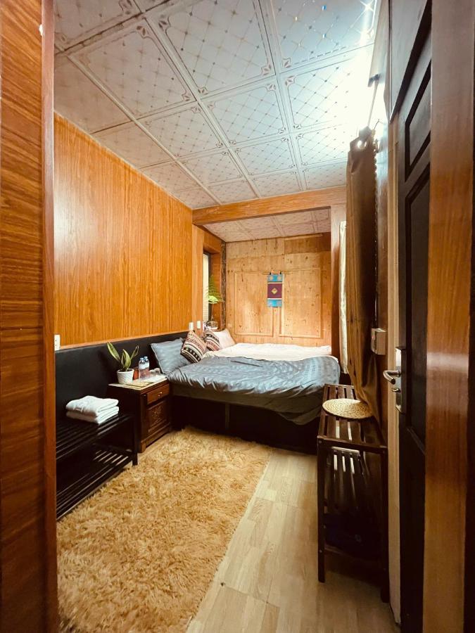 Dreibettzimmer mit Bad