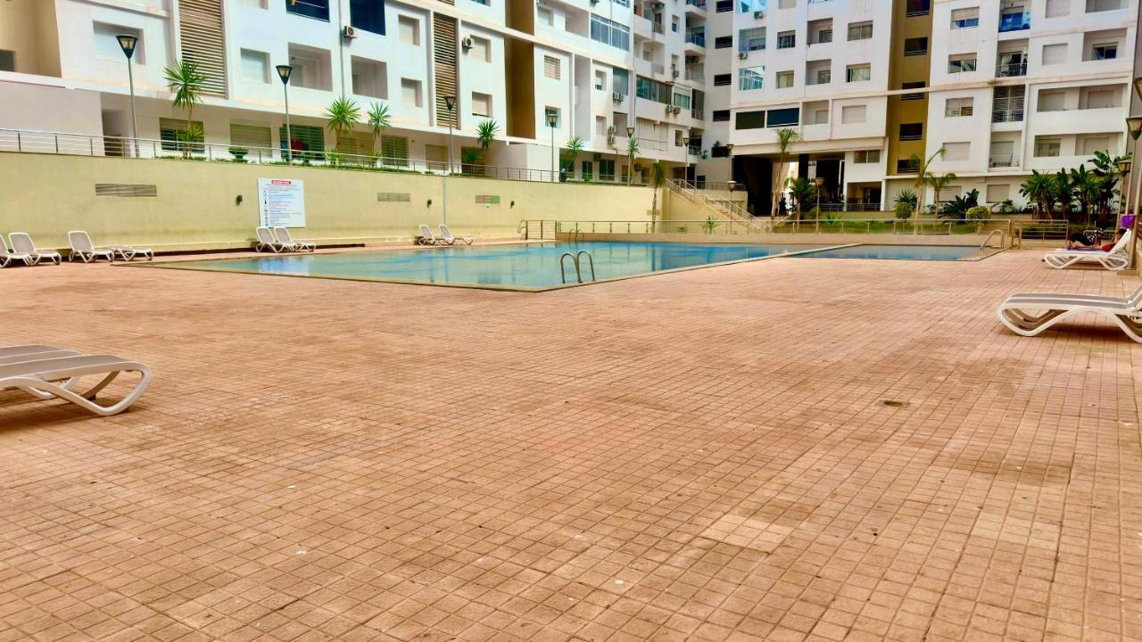 Modern Apartment Pool Service Airport Shuttle Easy Check-In Cozy Beds 7 Min from Marina - B&B Agadir