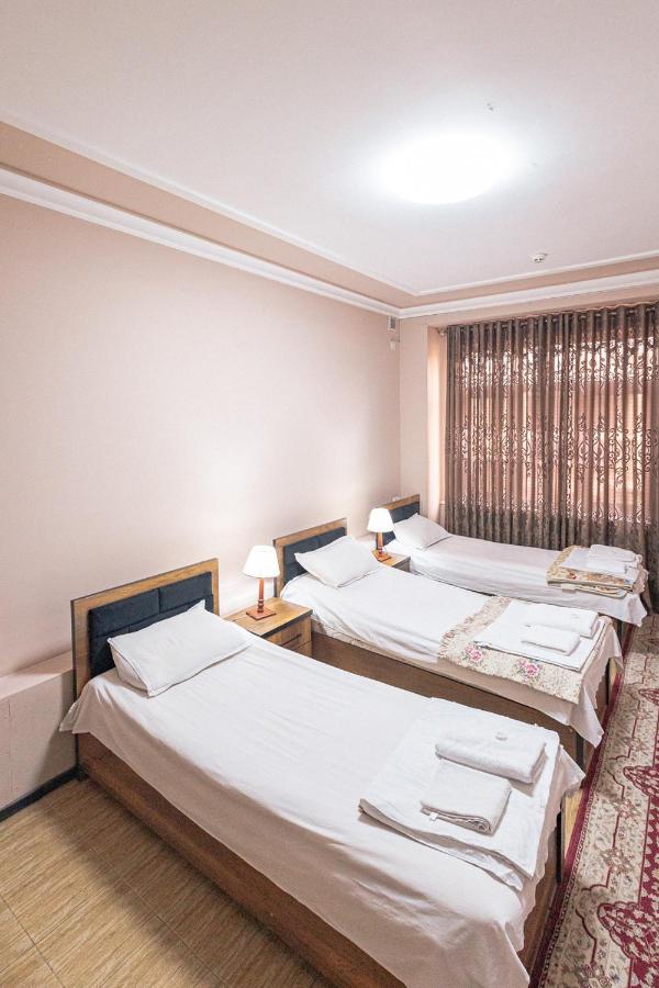 Comfort Dreibettzimmer mit Dusche