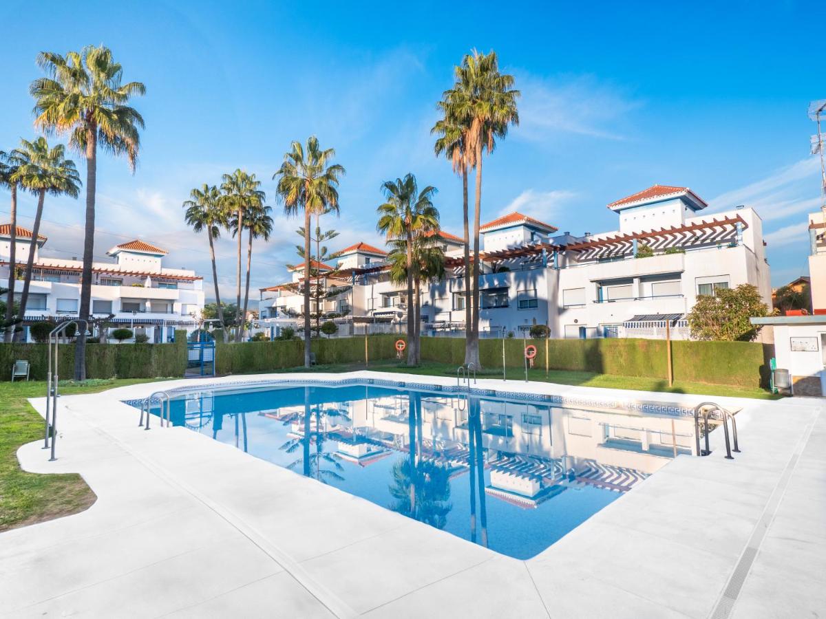 Family Fairways I Spacious 4-Bedroom Townhouse Near Beach & Golf, Estepona - Ferienwohnung