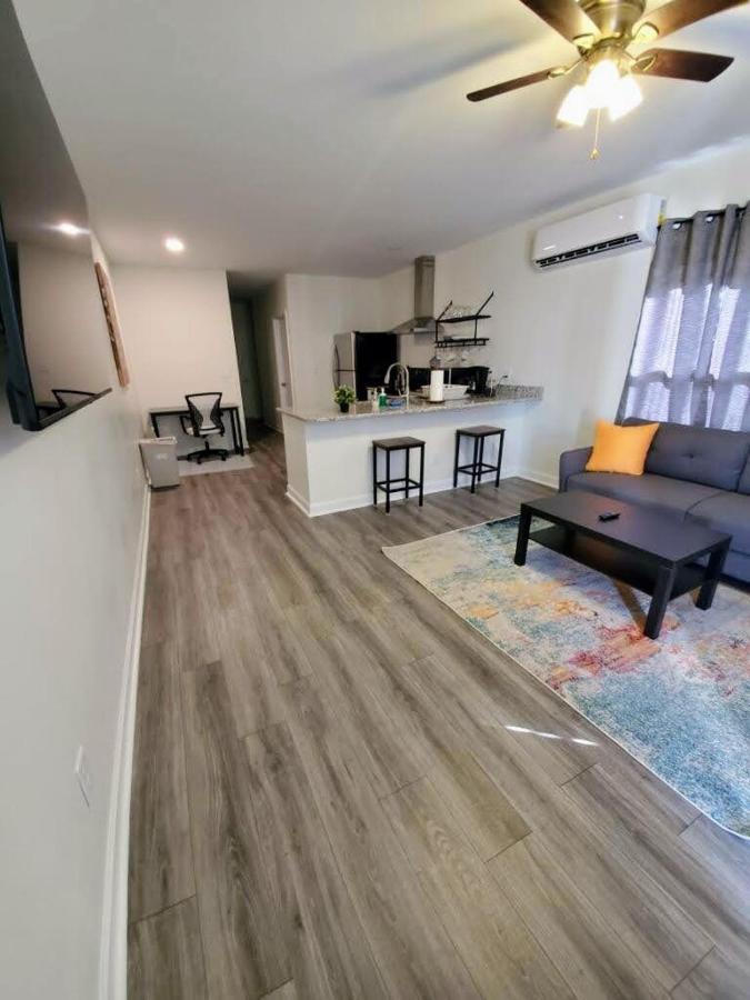 Lakewoodlyon Park Renovated Cottage Near Duke 26a - Chambres d’hôtes