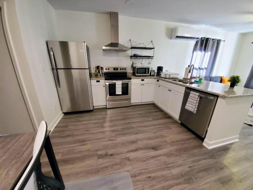 Lakewoodlyon Park Renovated Cottage Near Duke 26b - Chambres d’hôtes