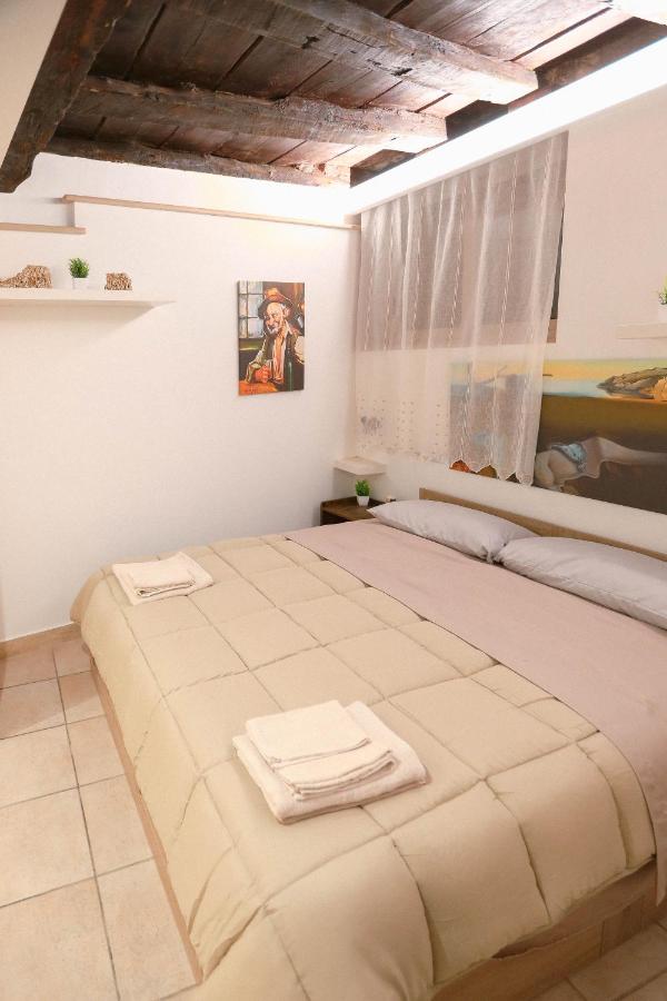 Domus Rustica-nel centro di Tivoli - B&B