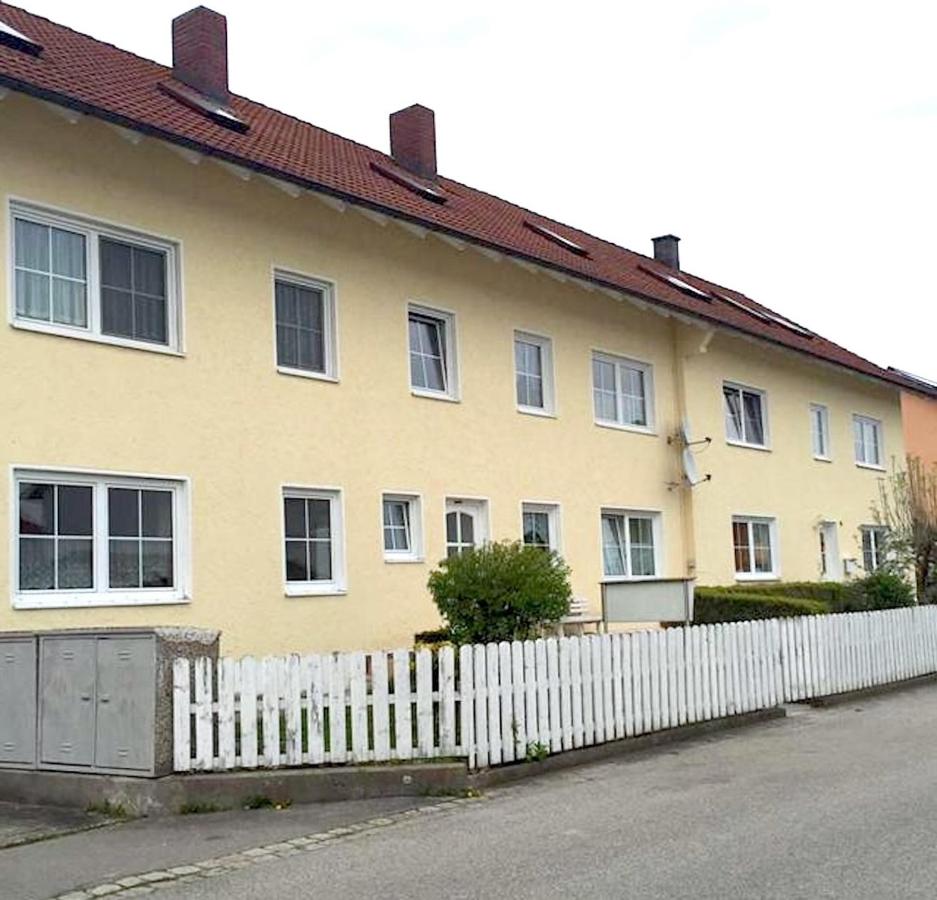 I Apartment 8 Personen - Monteurzimmer - Ferienwohnung - Dingolfing - Bed and Breakfast