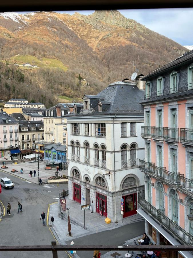 Appartement au cœur de Cauterets - vue montagne - Wifi - B&B Cauterets