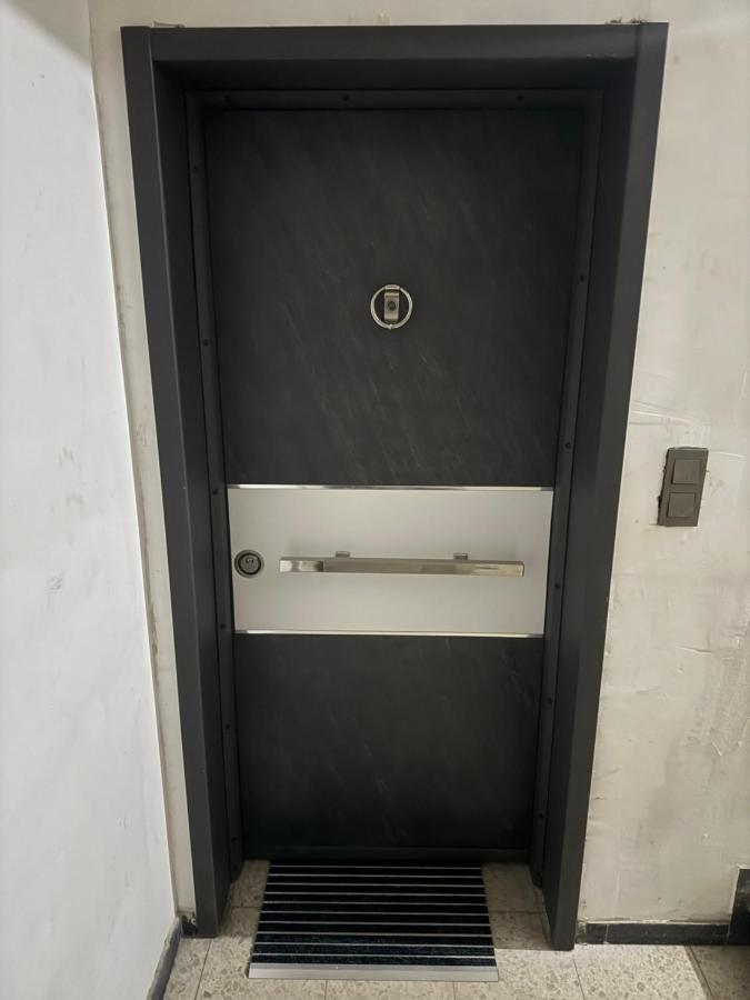 Modern Apartments, Wohnung Nr 2, nahe Schalke Arena, Zentral zur Autobahn A42 und A2, Ferienwohnung, Monteurwohnung - Chambres d’hôtes Gelsenkirchen