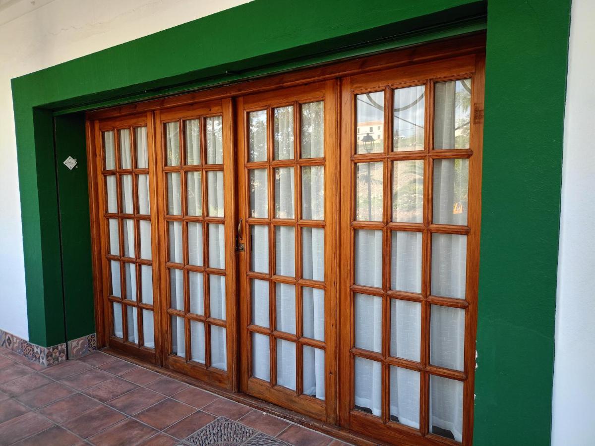 Villa Cultural MONTELUCÍA - B&B