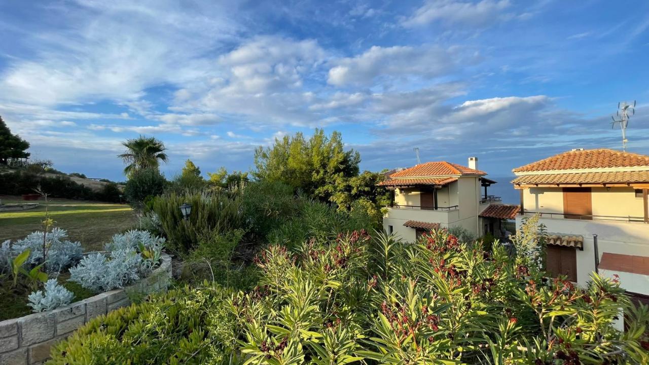Ira's House Afitos - B&B Afytos