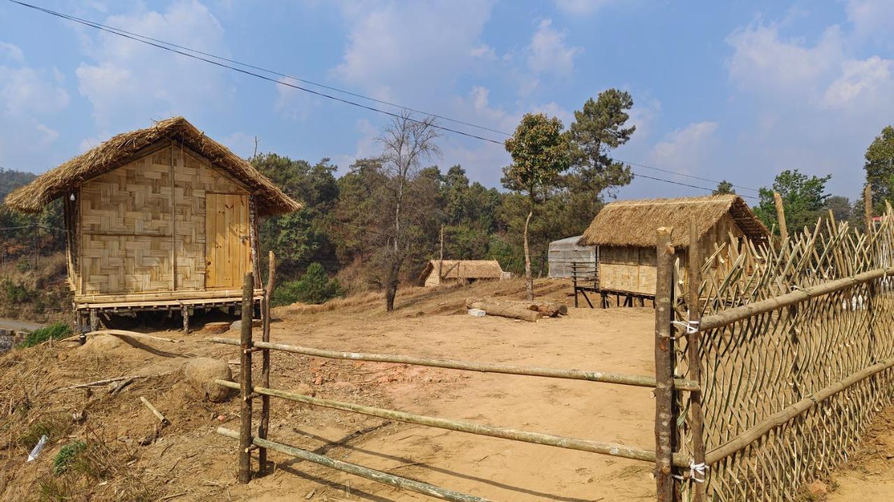 Emsuk Homestay - B&B