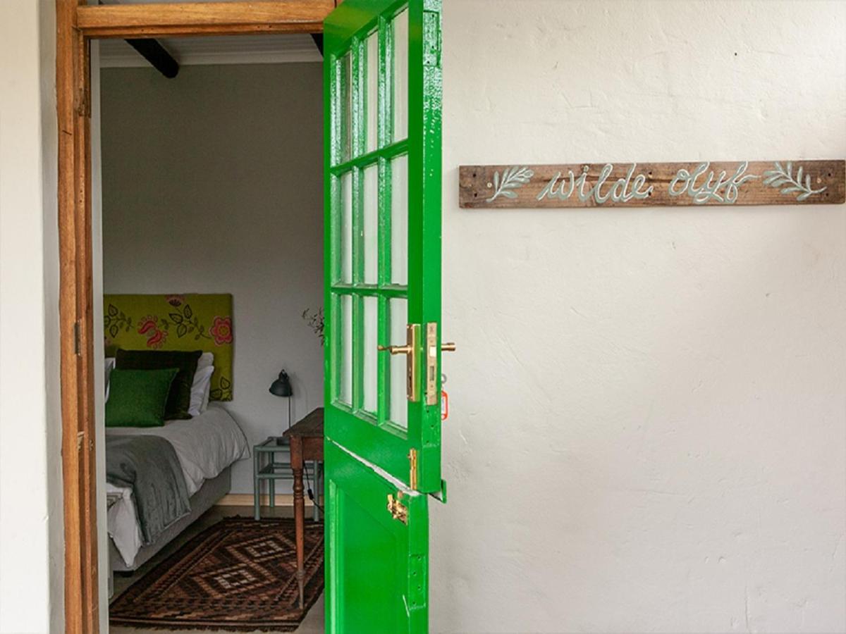 Wilde Olyf: Self-catering