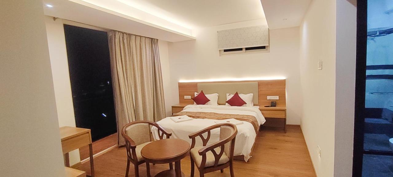 King Room with Two King Beds