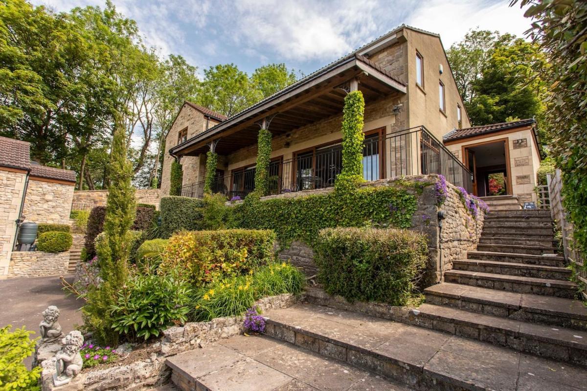 Bath Views! 4 bedroom detached private parking 8 cars - B&B