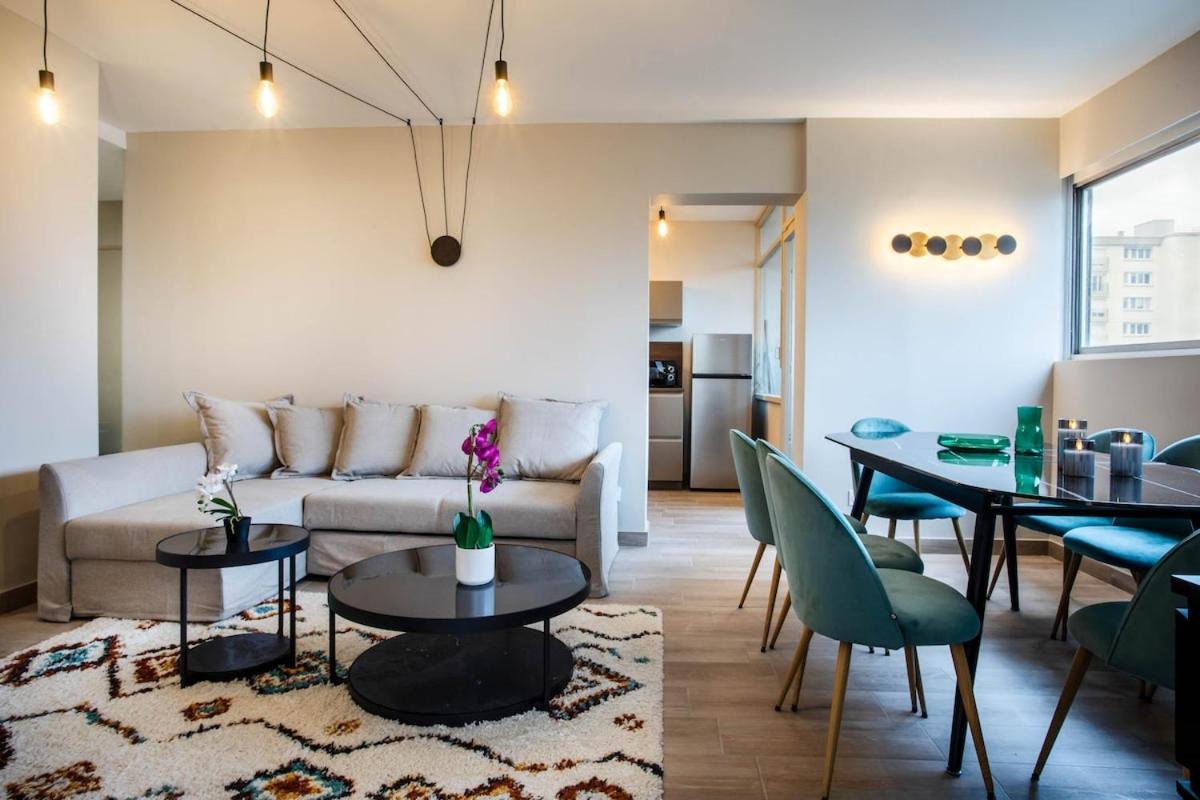 Spacieux trois chambres proche GENEVE et ONU - B&B Ferney-Voltaire