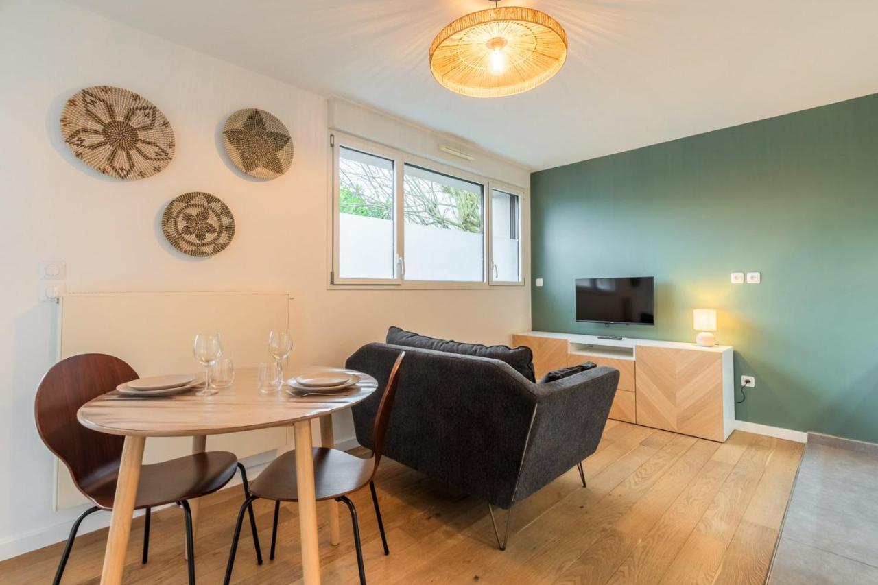 Appartement une chambre avec parking et terrasse - B&B Marcq-en-Barœul