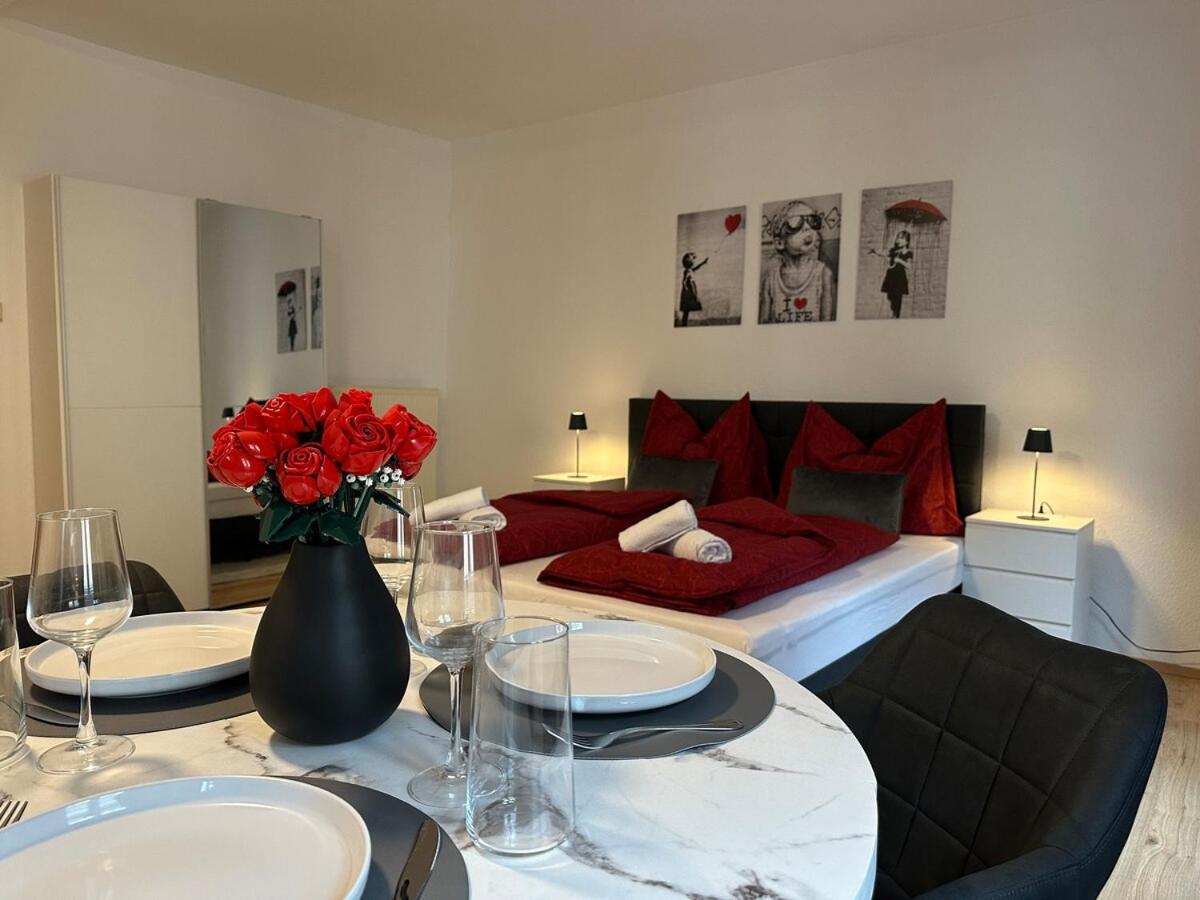 Deluxe Studio im Zentrum von Bregenz "Roses Are Red" - B&B
