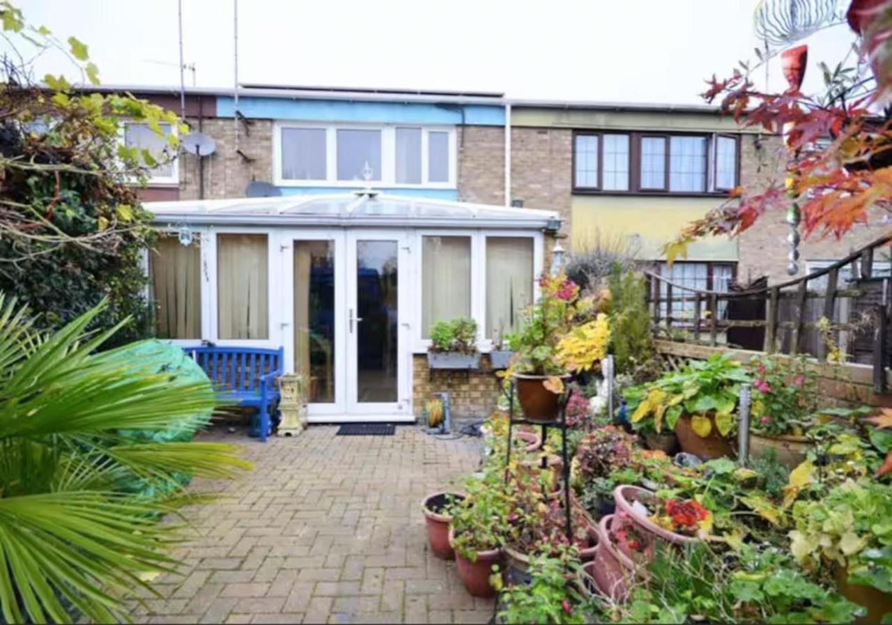 3bedroom Sleeps8 Parking FamilyFriendly NearExcel - B&B Londres