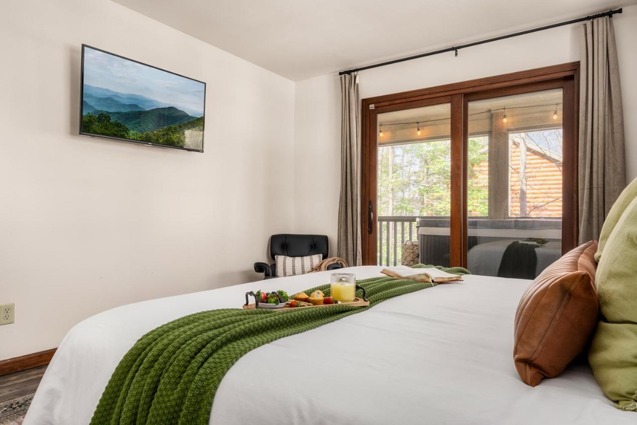 The Moondance Cabin by Lightfoot Stays Vacation Rentals - Ferienwohnung Sevierville