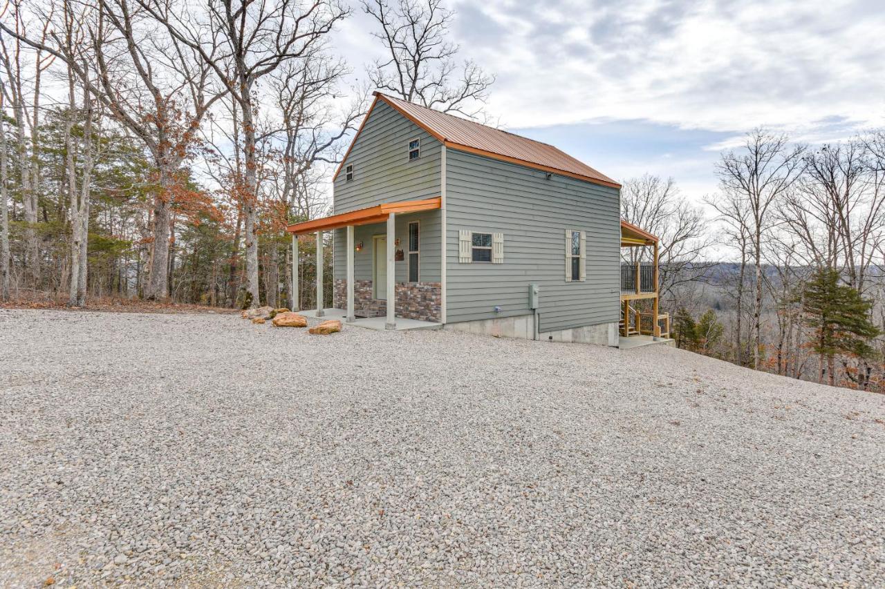 Covered Porch and Fire Pit Cabin in Richland - Chambres d’hôtes Richland