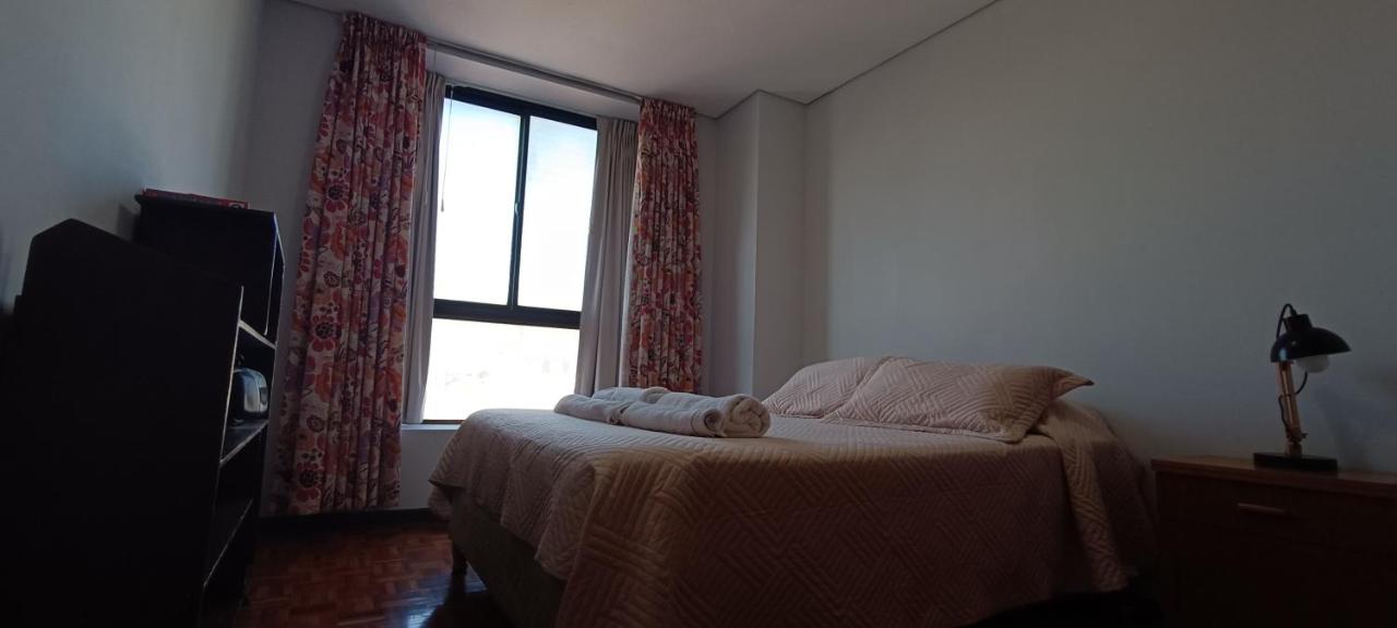 Depto 2 Dormitorios en centro de Córdoba, amplio y luminoso - Bed and Breakfast Córdoba