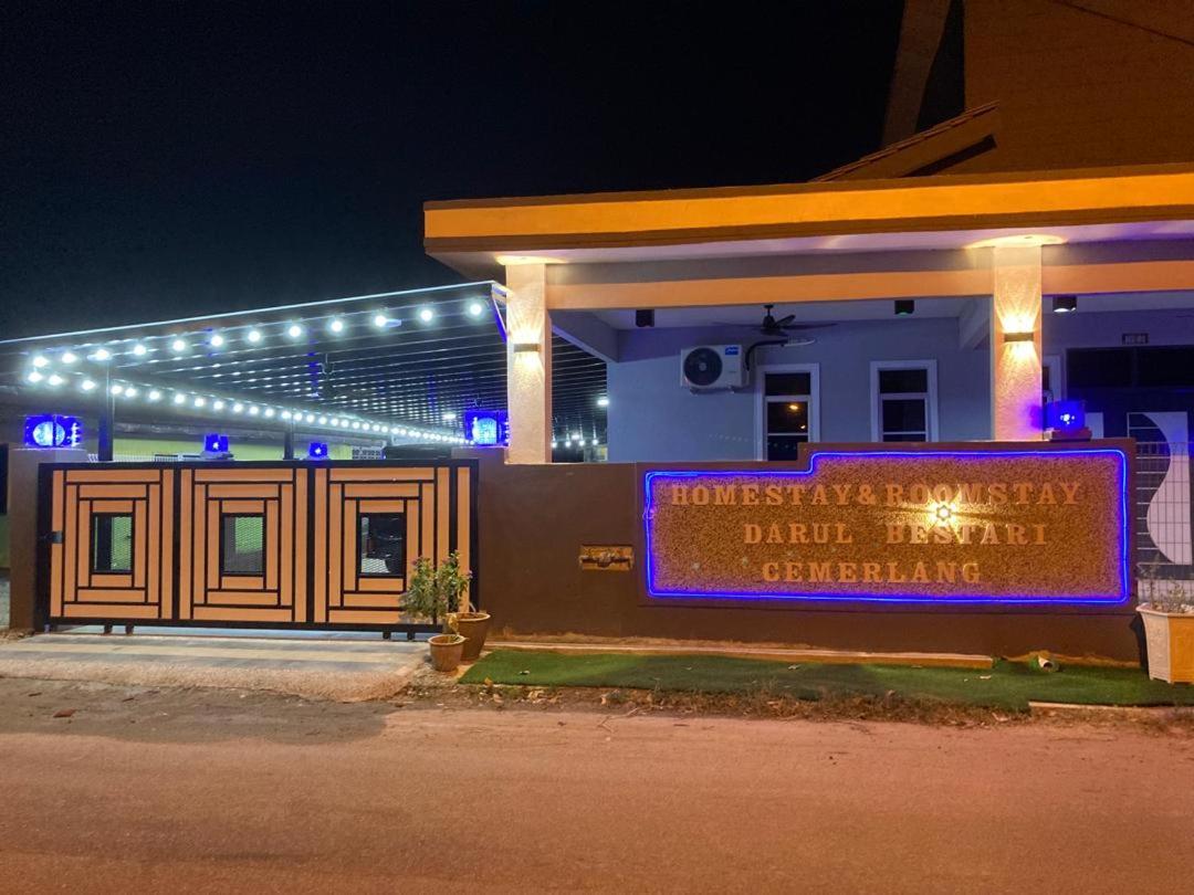 Homestay Darul Bestari Cemerlang - B&B