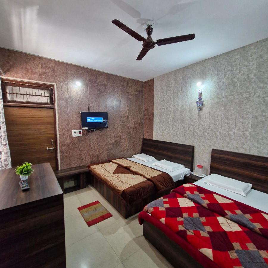 Quadruple Room with Private External Bathroom