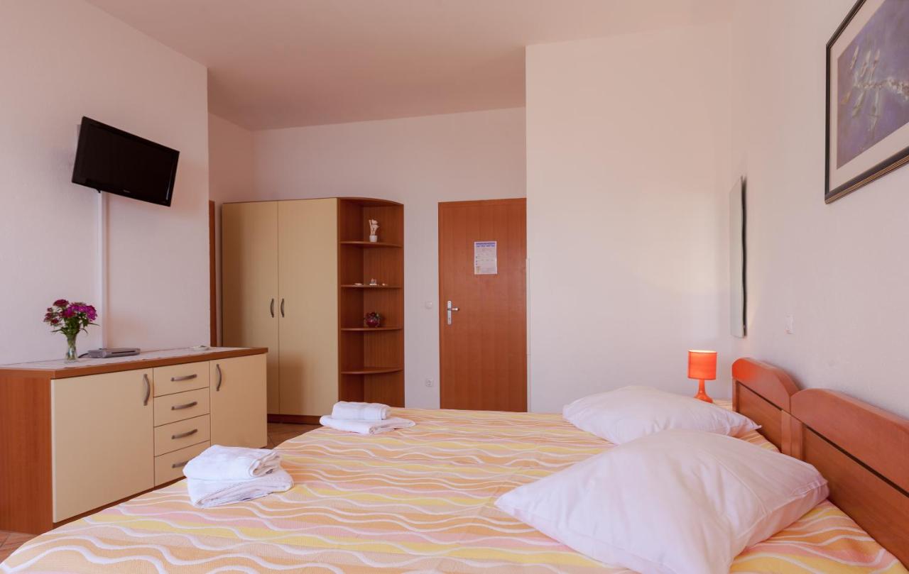 Apartamento con vistas y balcón
