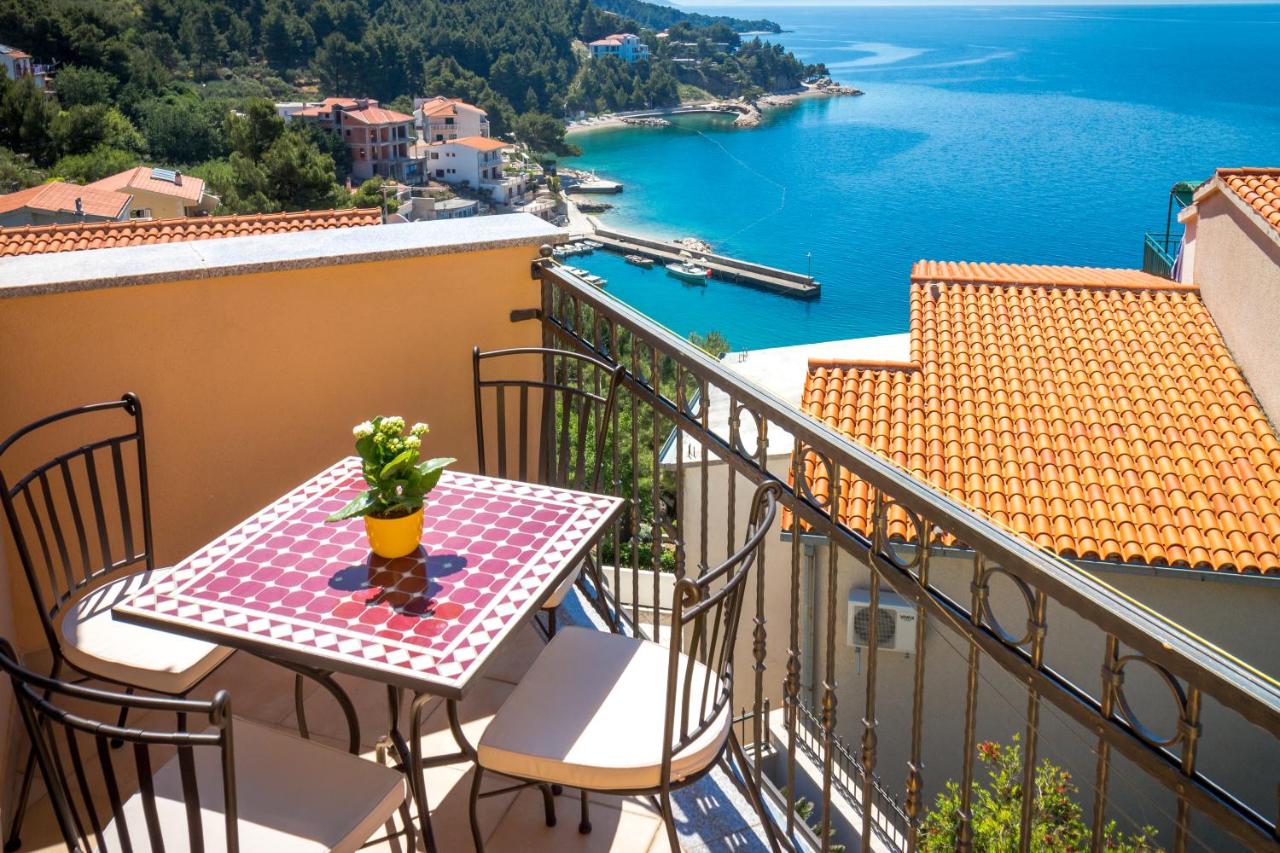 Apartamento con vistas y balcón