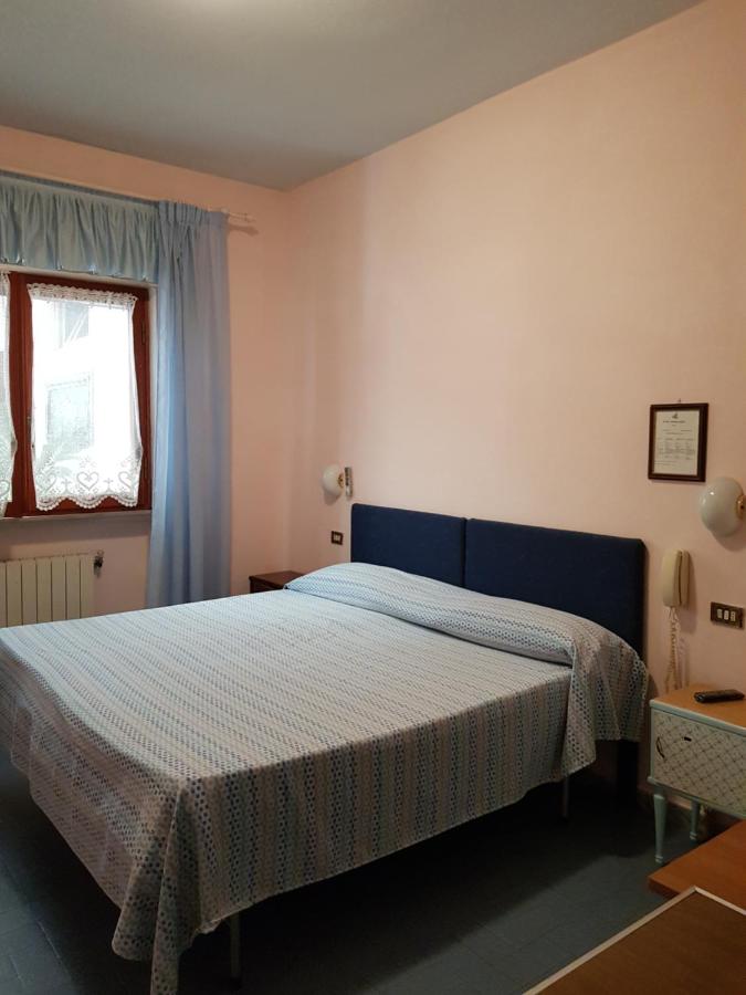 Camera Singola con Bagno Privato Esterno