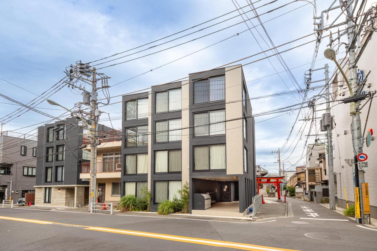 trias 102 - B&B Tokio