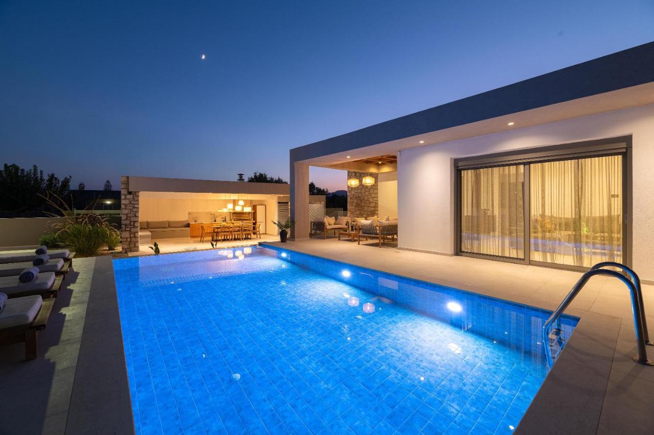 Golf Beach Villa - B&B Afántou