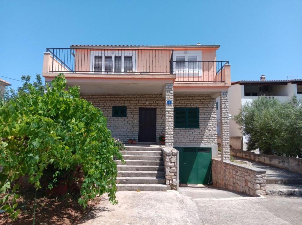 Inter-nautika doo - B&B