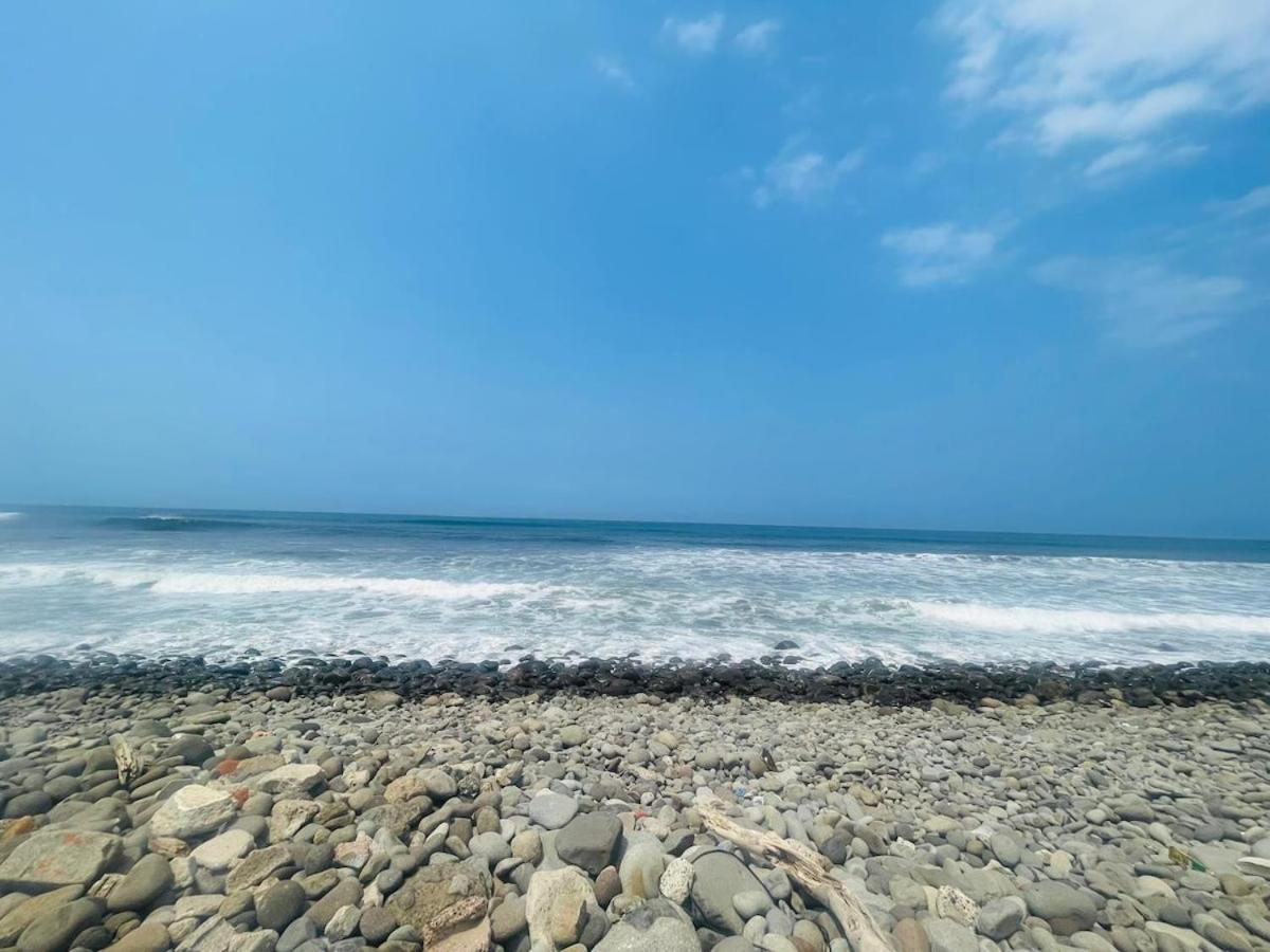 Bungalow 16 Wifi TV AC Sunzal Beach SURF - B&B