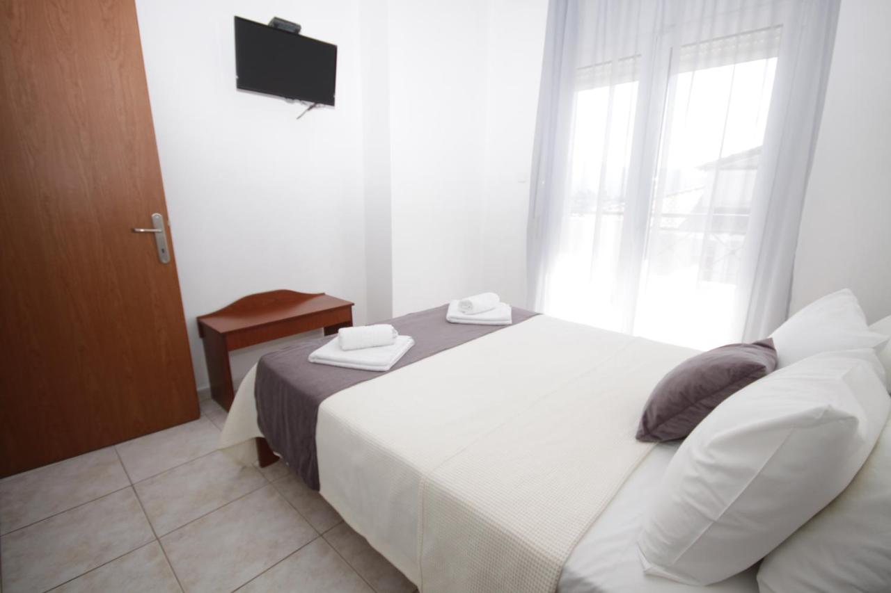 Apartment (3 Adults)