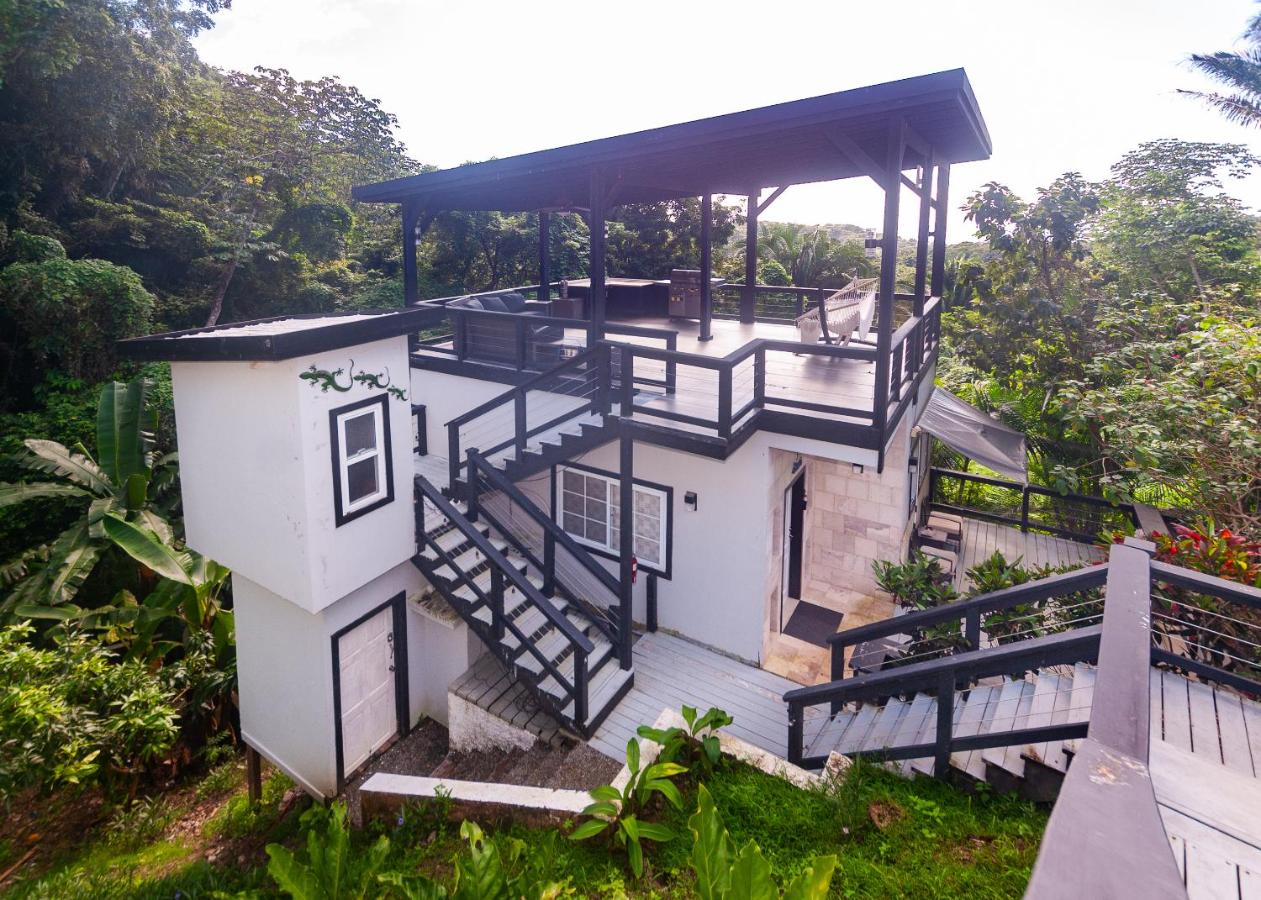 Casa Zun Zun Roatan - Bed and Breakfast Roatán