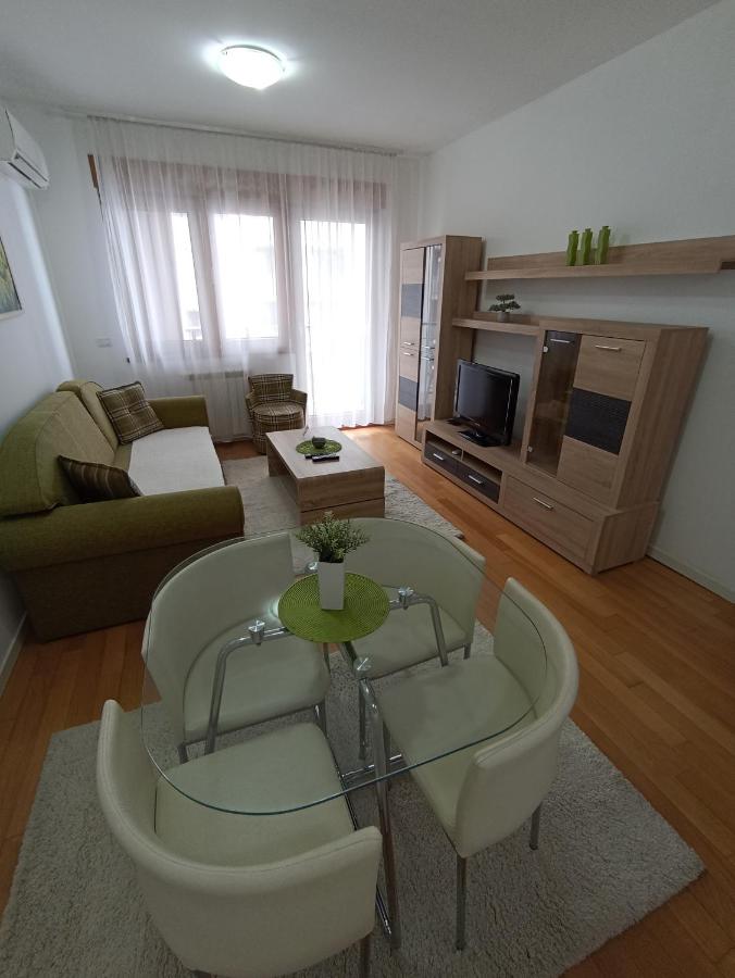 Apartamento de 1 dormitorio con balcón