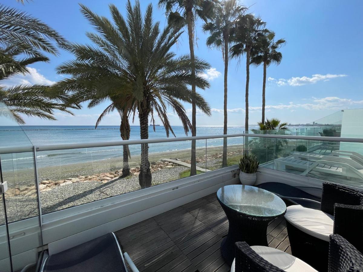 Nautica Luxe Beachfront - B&B Voróklini