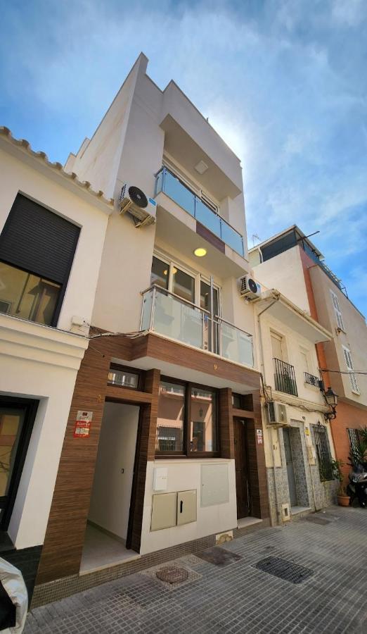 ArtHouse Sky Terrace 120 m from Beach - Ferienwohnung Málaga