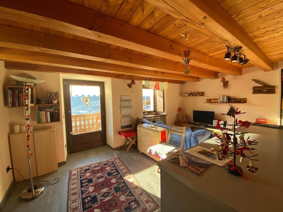 Appartamento con vista a La Salle - B&B