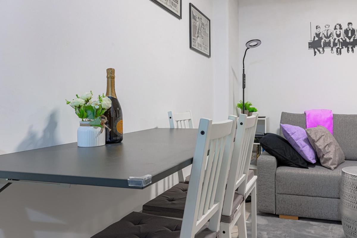cosy apt close to metro San Paolo - B&B