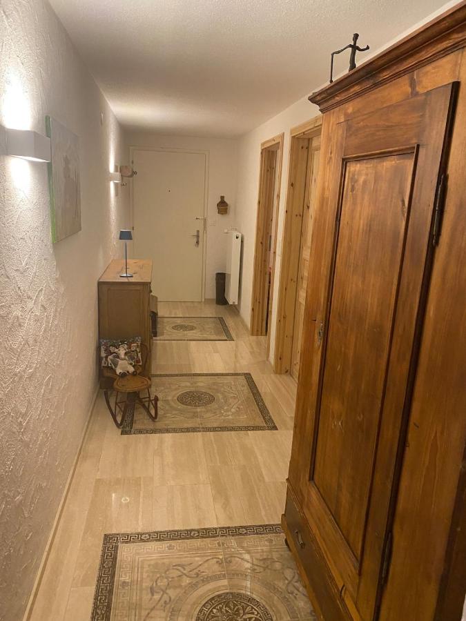 Erdgeschosswohnung, Sitzplatz, Garten, Nichtraucher - B&B Gstaad