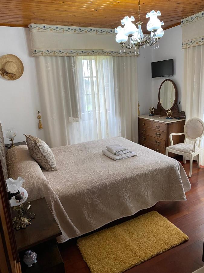 Chambre Double ou Lits Jumeaux avec Salle de Bains Privative Externe