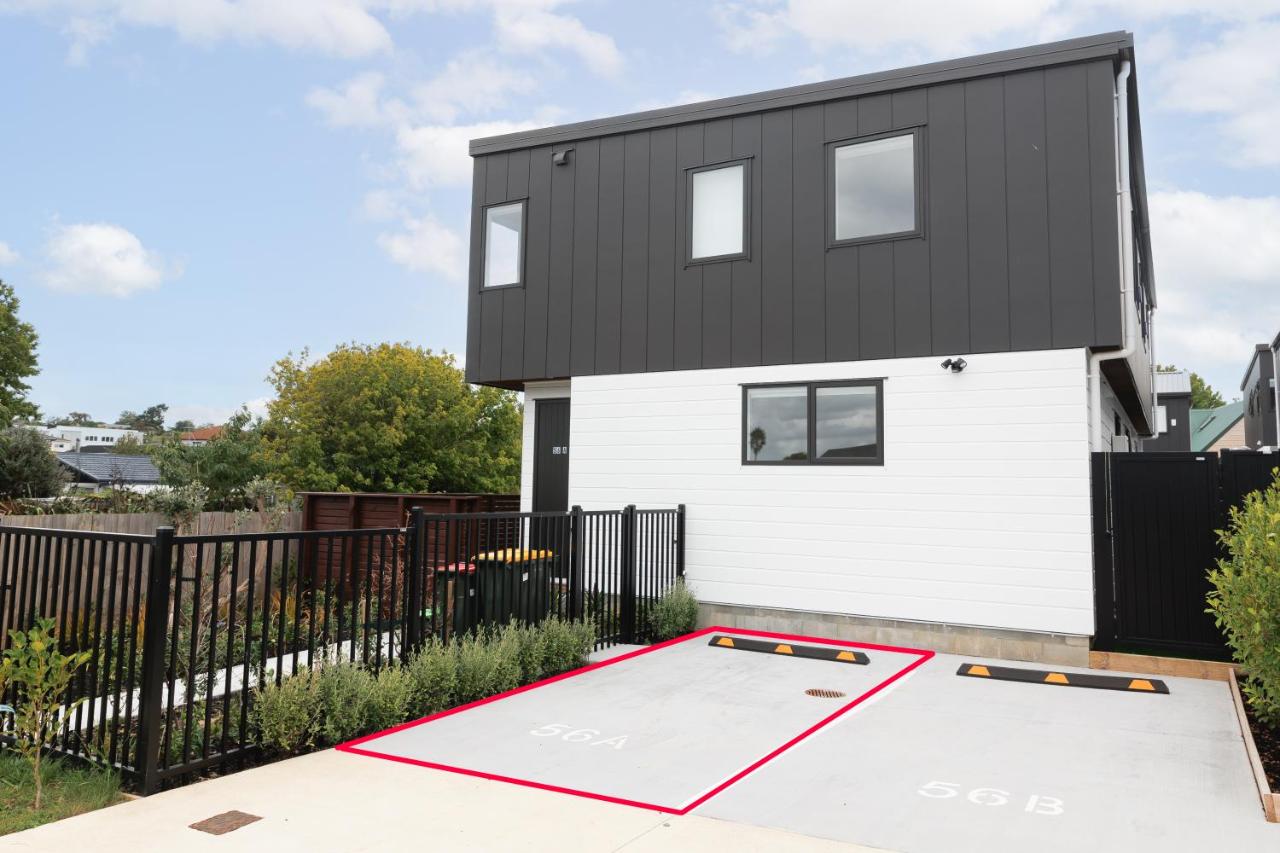 4 bedrooms Retreat with Netflix with Prime Location - Bed and Breakfast Auckland