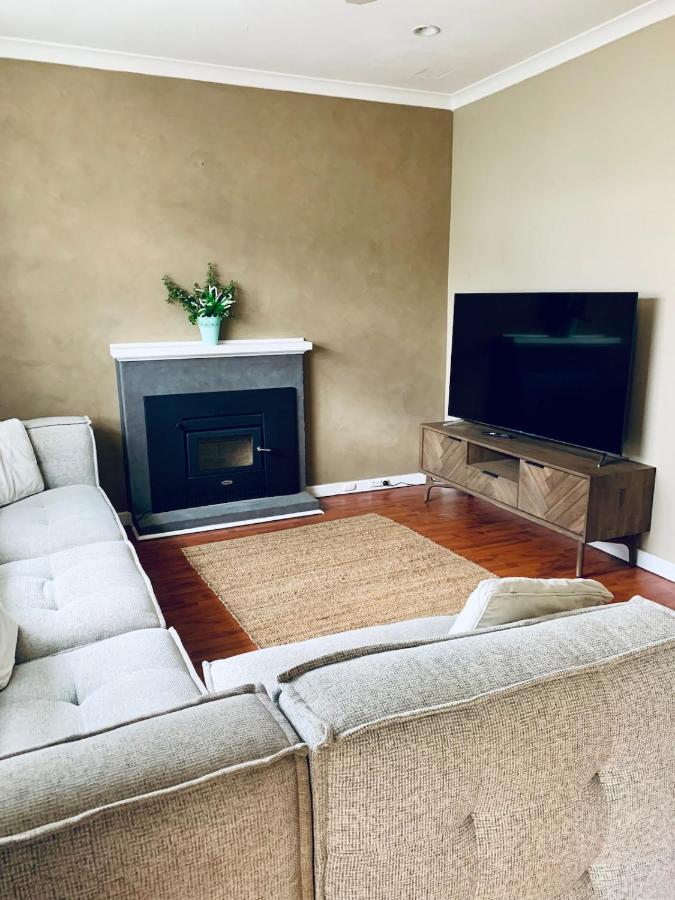 3 bedroom house perfect for work - Chambres d’hôtes Merredin