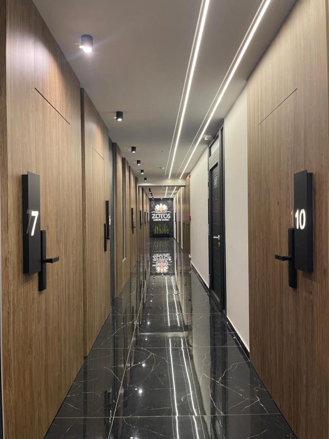 Zotos Luxury Living - B&B