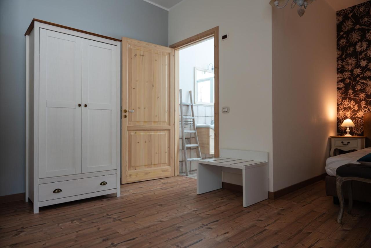 Studio with Terrace