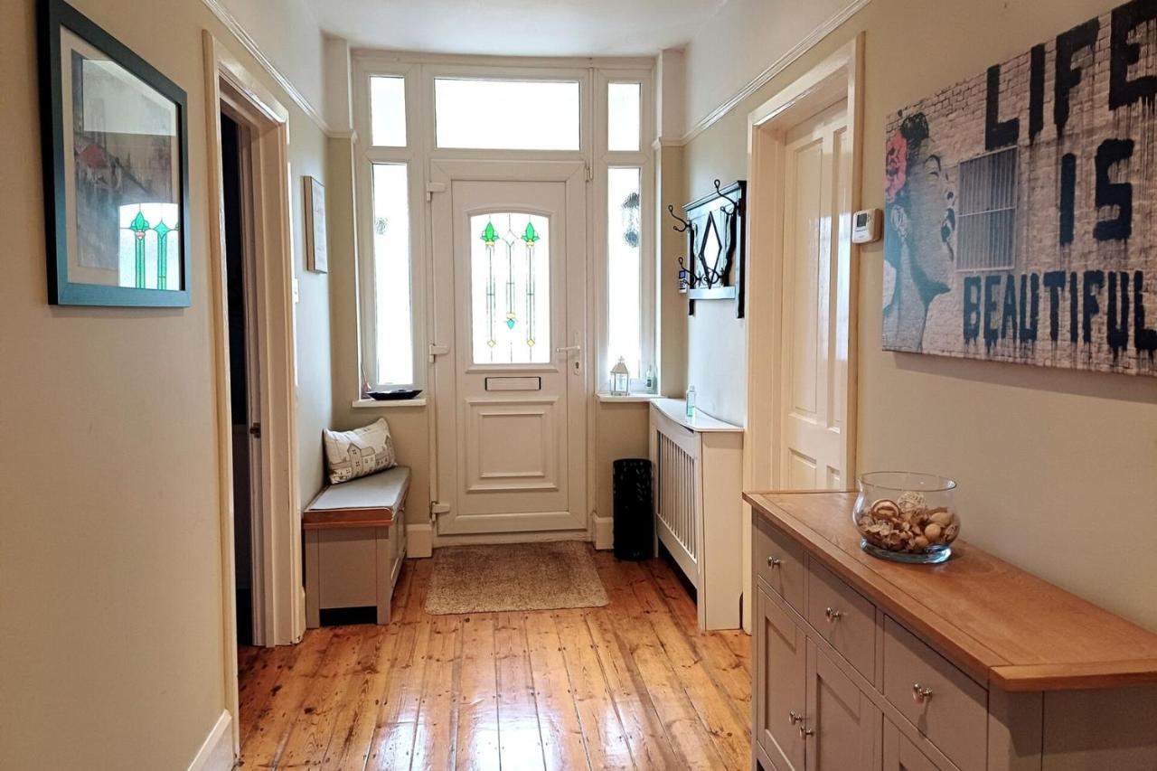 Charming 4B Bungalow w/ Garden Near Beach & Downs - B&B Lancing