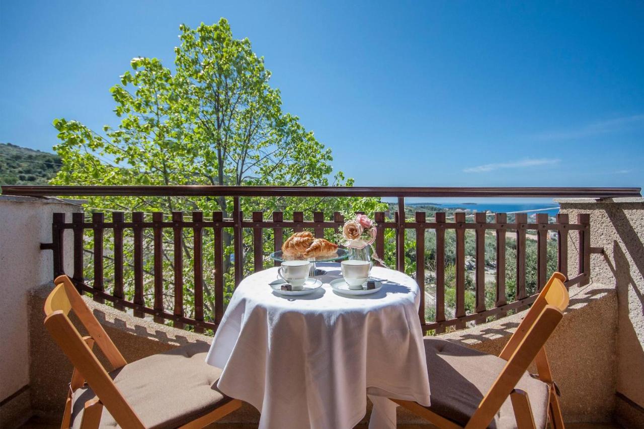 Family Apartments & Rooms Mikelin - Ferienwohnung Primošten