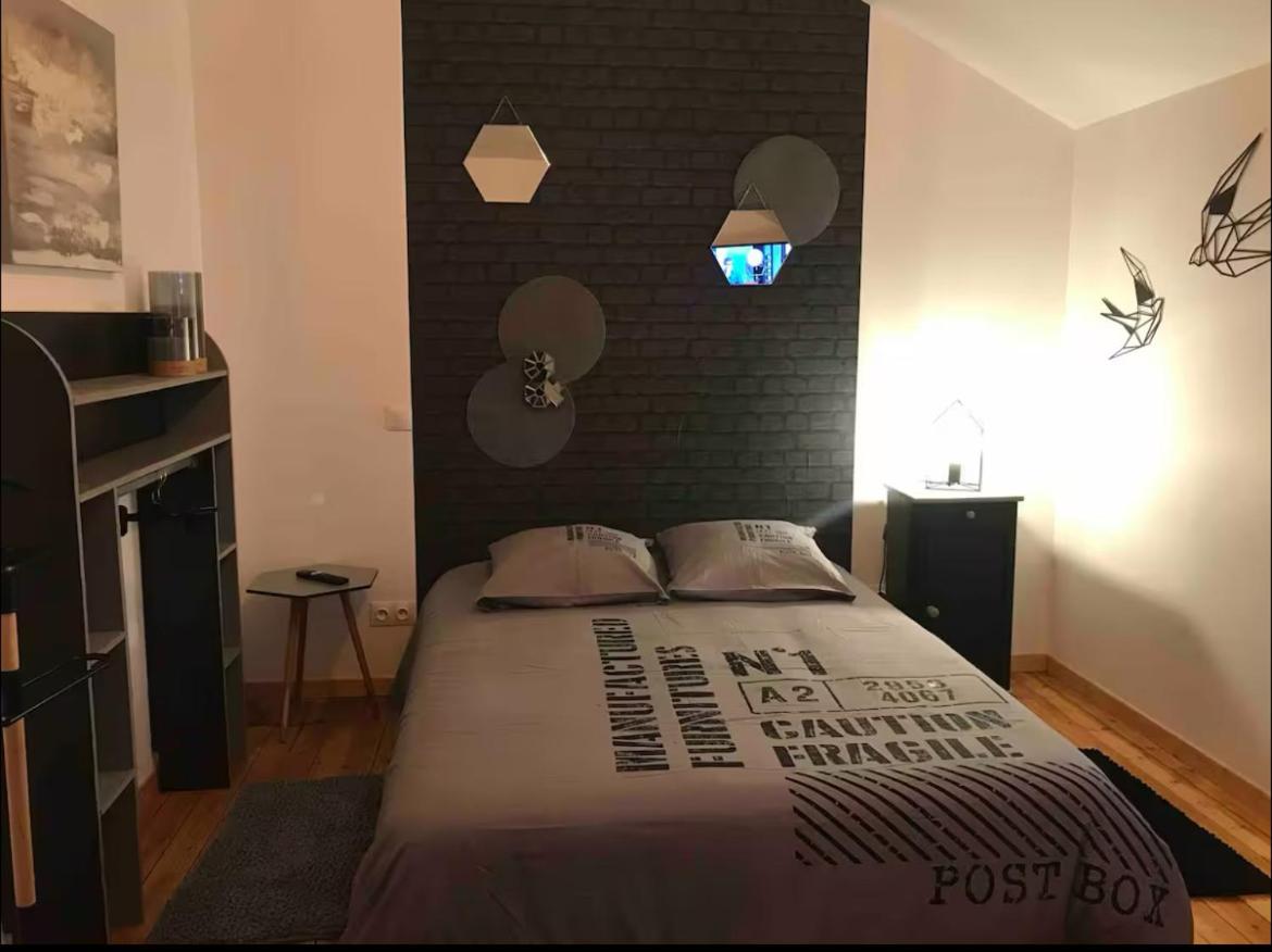 50 Nuances de Gris - Chambre privée dans une maison disposant de 4 autres chambres - B&B Saint-Dizier