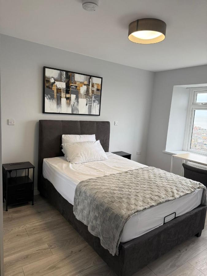 Family Two-Bedroom Apartment with View