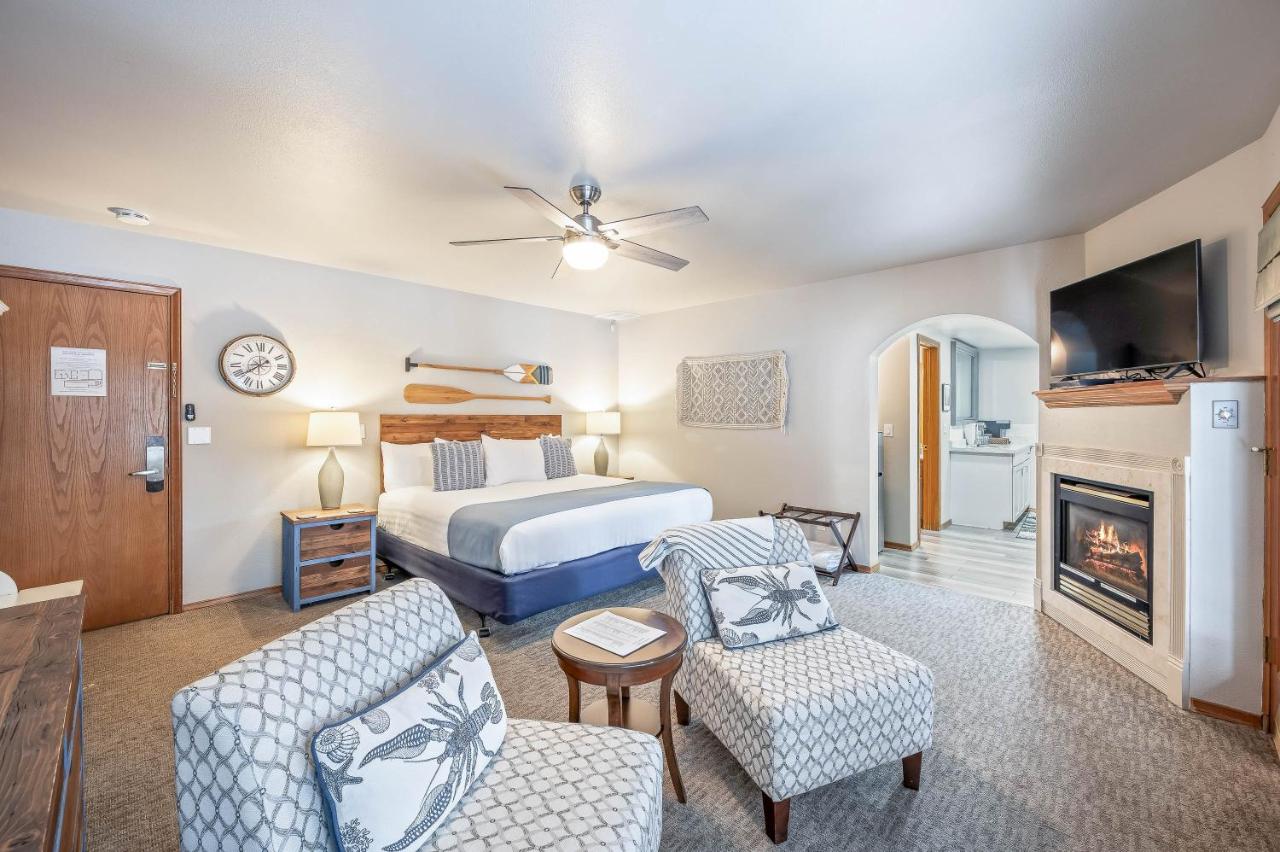 Standard King Room